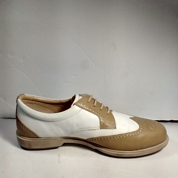 Ecco Hydromax Wingtip Oxford Golf Shoes Women’s sz 8(39). - Picture 6 of 10
